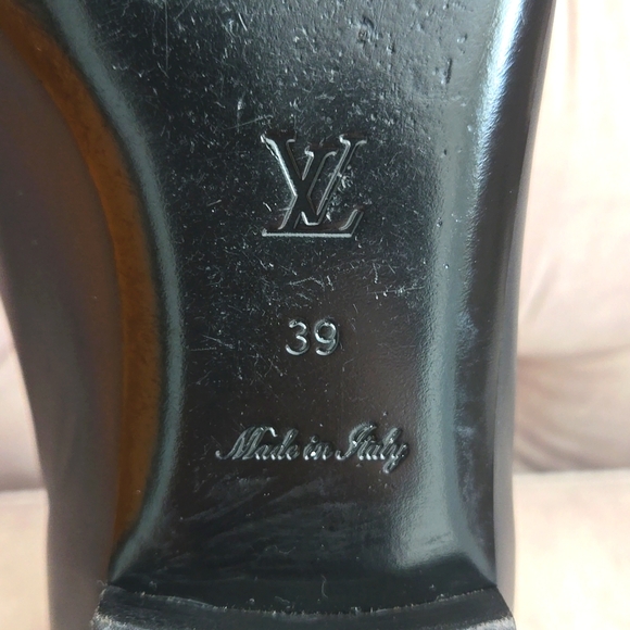 Louis Vuitton upper case flat loafers, black leather, size 39. Made in Italy. - Picture 9 of 10